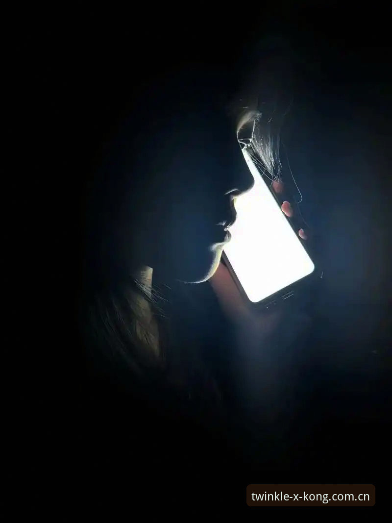 深夜两点半，手机屏幕的微光映着我半张脸，厨房里煮着的泡面已经坨了——我盯着那场五大联赛的实时数据流，心里头那个急啊。不是没信号，而是那个球明明已经进了，赔率却还在那儿死活不动，跟卡了壳似的。这破事儿但凡进过赌场或者自己玩过滚球的兄弟都懂，数据滞后一秒，你连跟着追的大小的机会都没了。那会儿我试了好几个平台，总有那么点不对劲。直到圈子里有个叫林启明的老哥们儿甩给我一句话：“别瞎折腾了，老老实实上星空中国首页，看他们那套v2.3.1的数据引擎，比你外面那些山寨玩意儿快两三个回合。”当时我半信半疑，结果点进去一看，嘿，还真是那么回事。